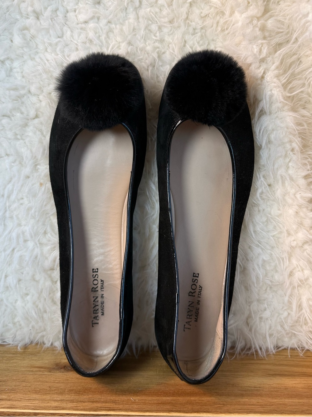 Taryn Rose Suede Pom Pom flats size 40 - Picture 13 of 13